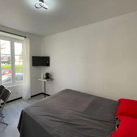 Studio A2 18M2 Cosy 5Minutes Gare Parking Gratuit Rue De La Mure Roanne Exterior foto